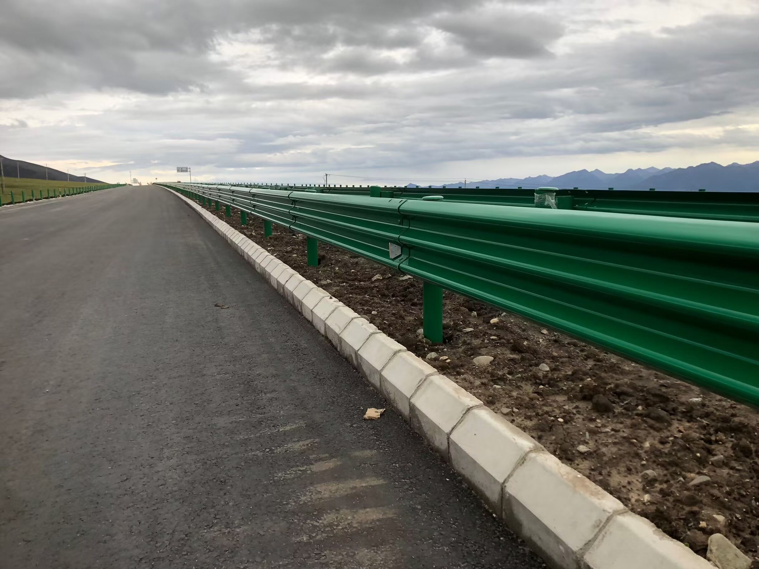 萨嘎县乡村公路波形护栏波形护栏板 - 推荐